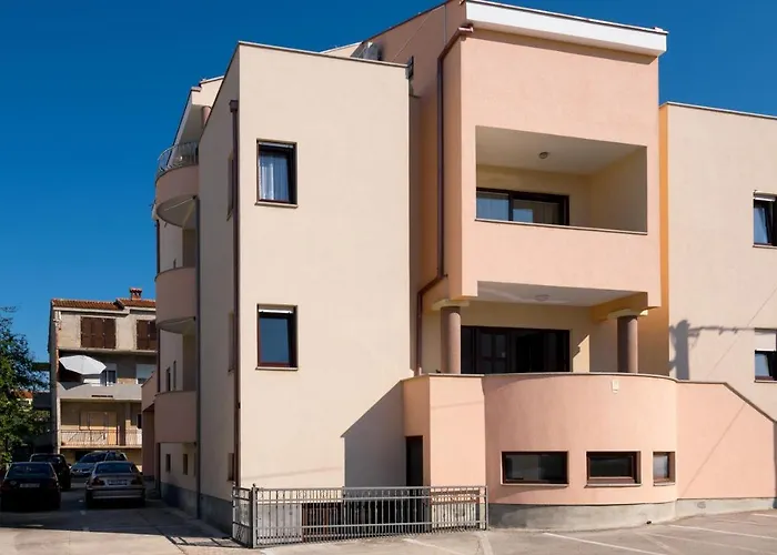 Apartments Bobi