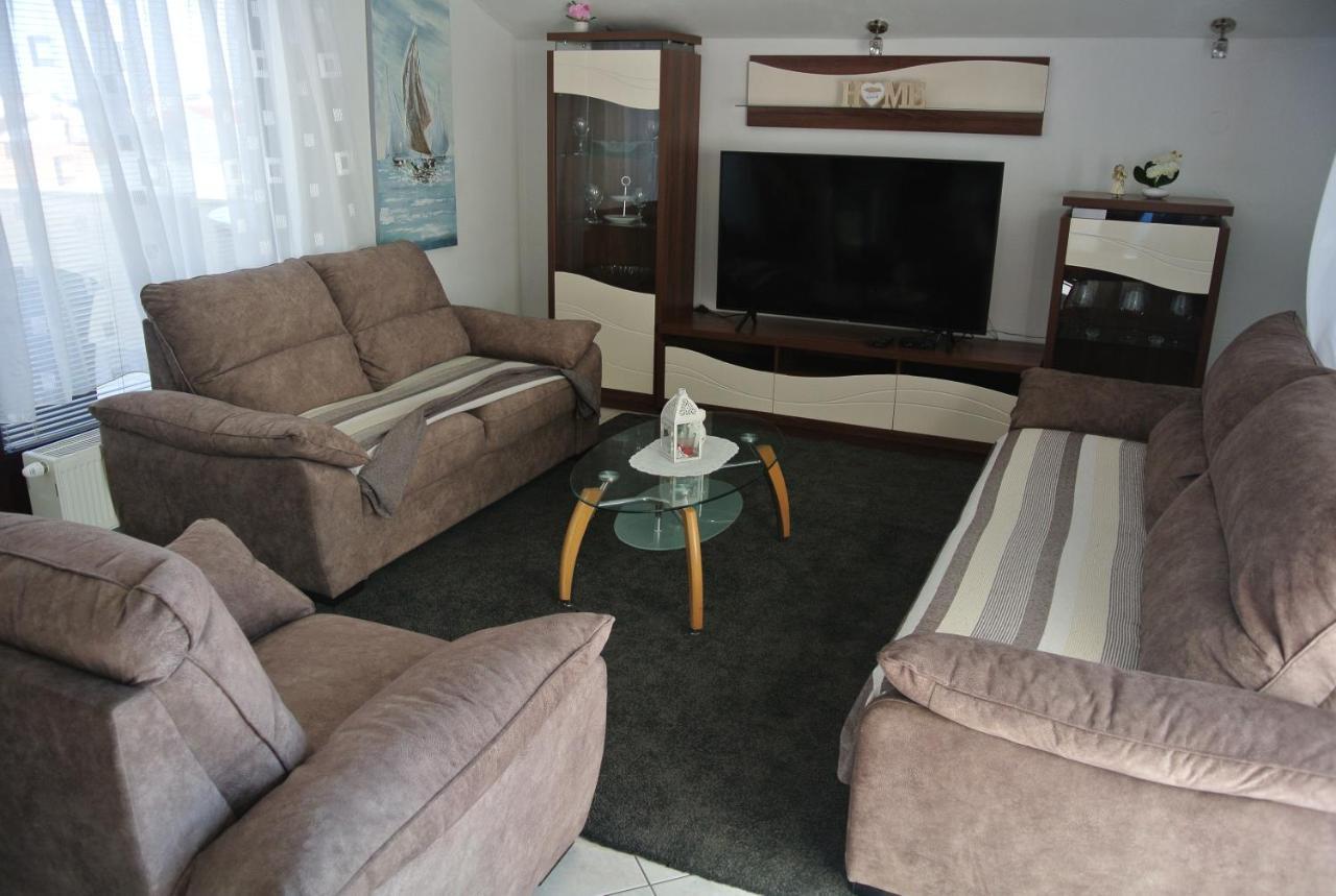 Apartment Bobi *